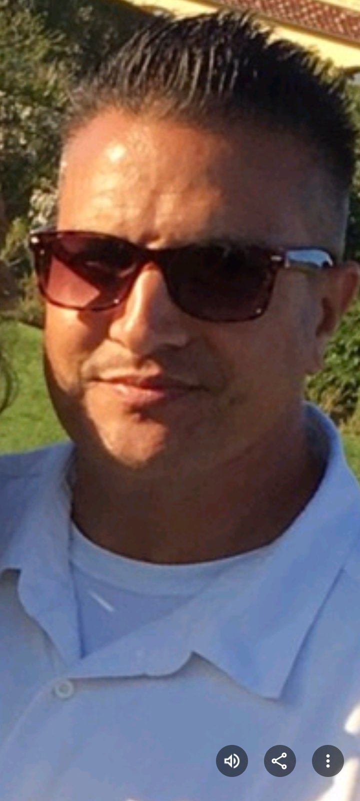 Chris Fasano, founder of Everfloss by B.O.D